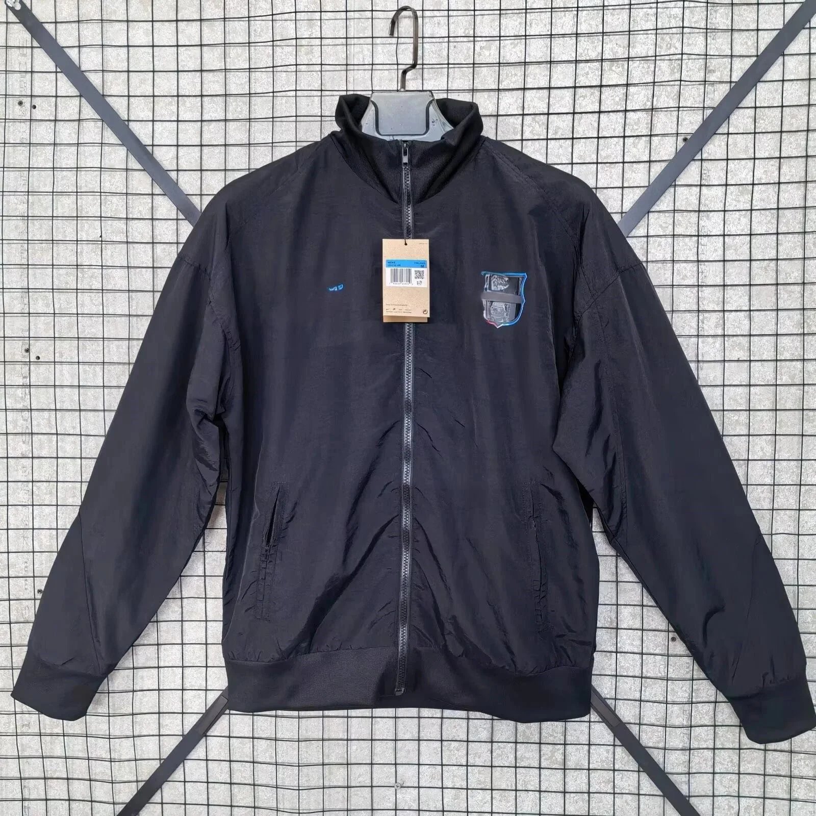 Unbranded Jackets Football crest zip-up windbreaker jacket — Barcelona black