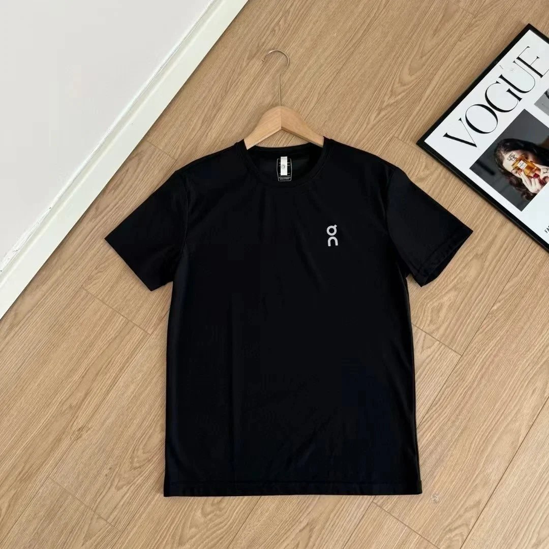 On T-Shirts Short-Sleeve Crew Neck Logo T-Shirt — 11