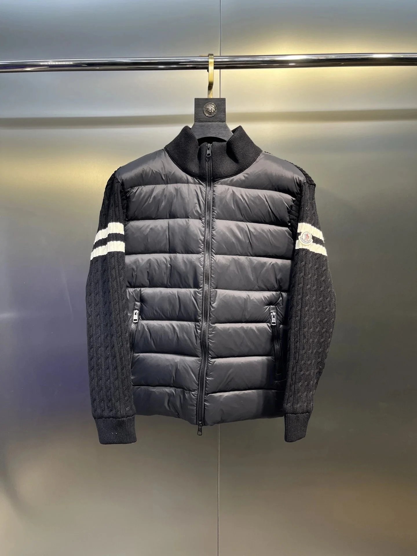 Moncler Down Jackets Quilted knit-sleeve puffer jacket — 32