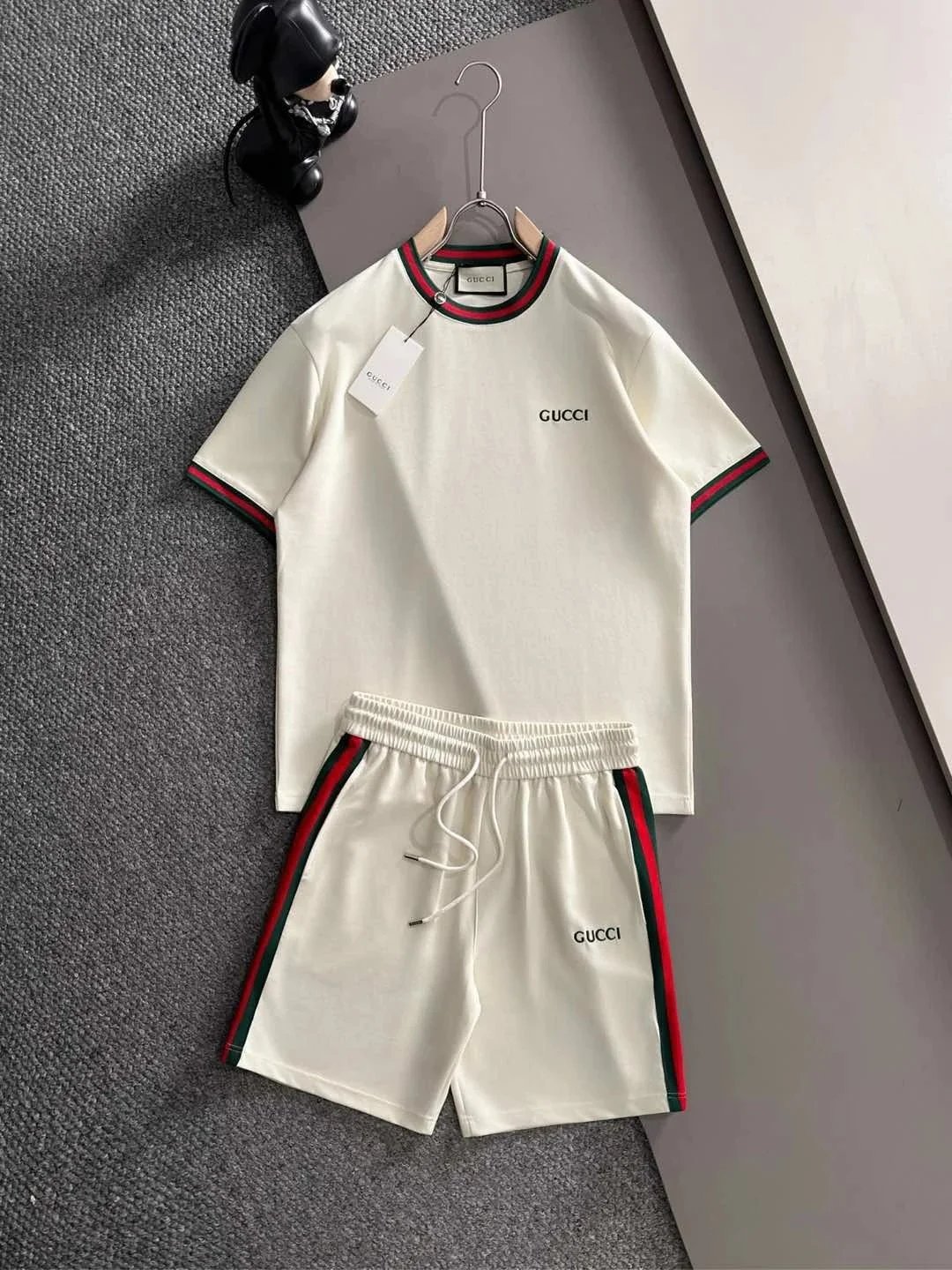 Balenciaga Matching Sets Short-Sleeve T-Shirt and Shorts Set — H528