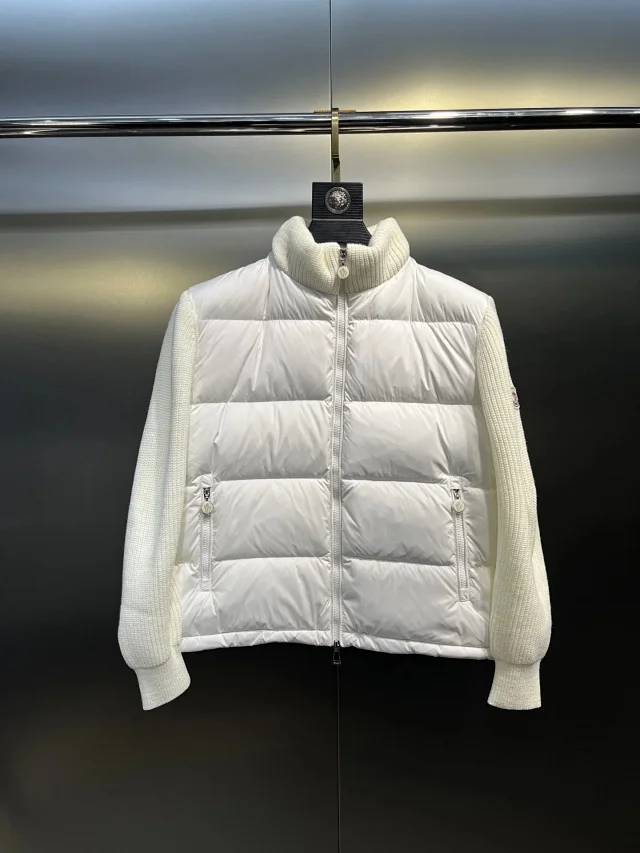 Moncler Down Jackets Quilted knit-sleeve puffer jacket product detail image 8