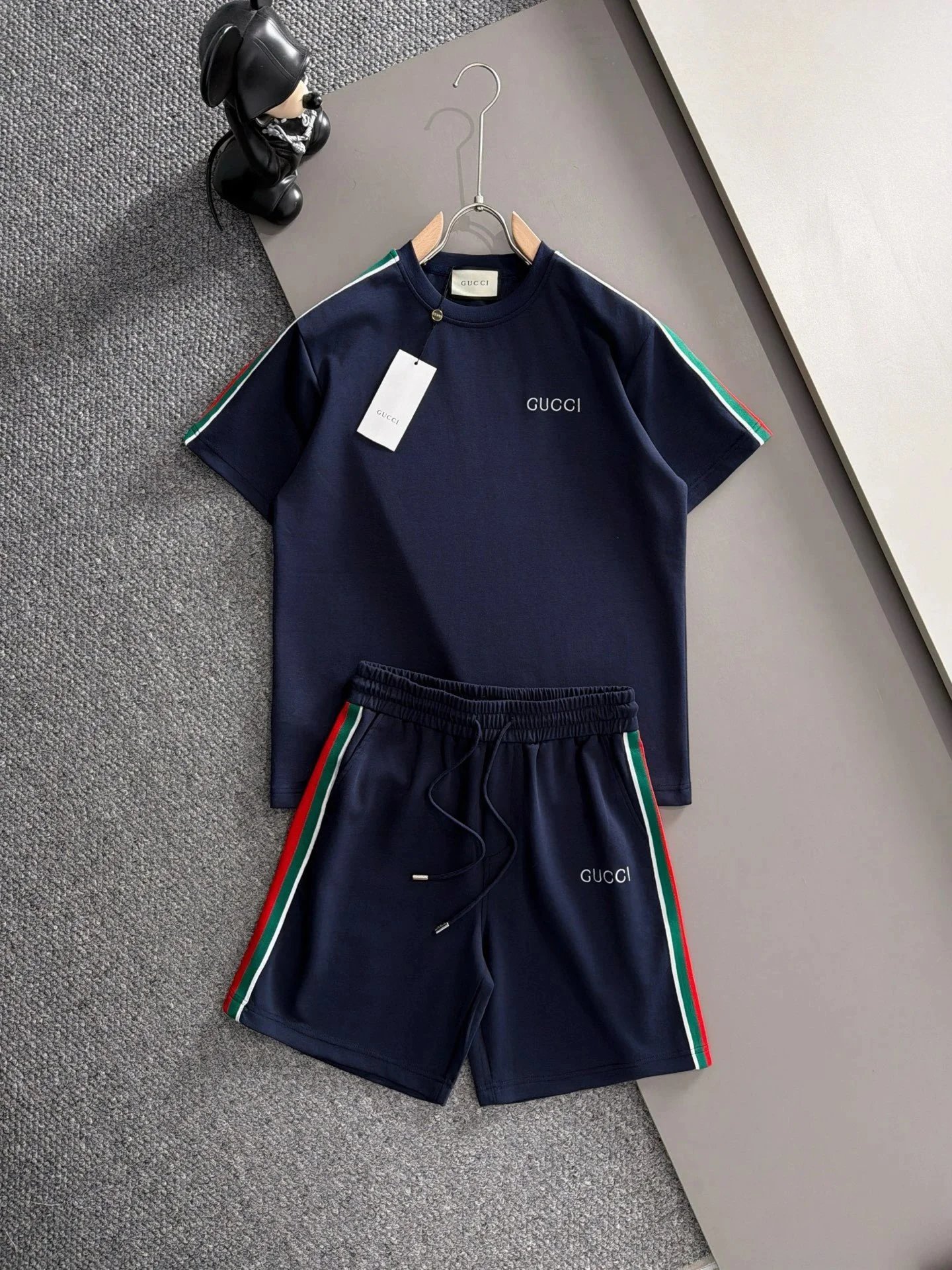 Balenciaga Matching Sets Short-Sleeve T-Shirt and Shorts Set — H519