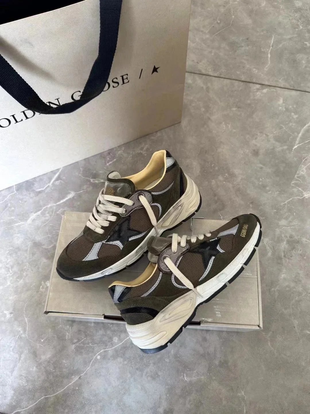 Golden Goose Sneakers Super-Star low-top star — 38