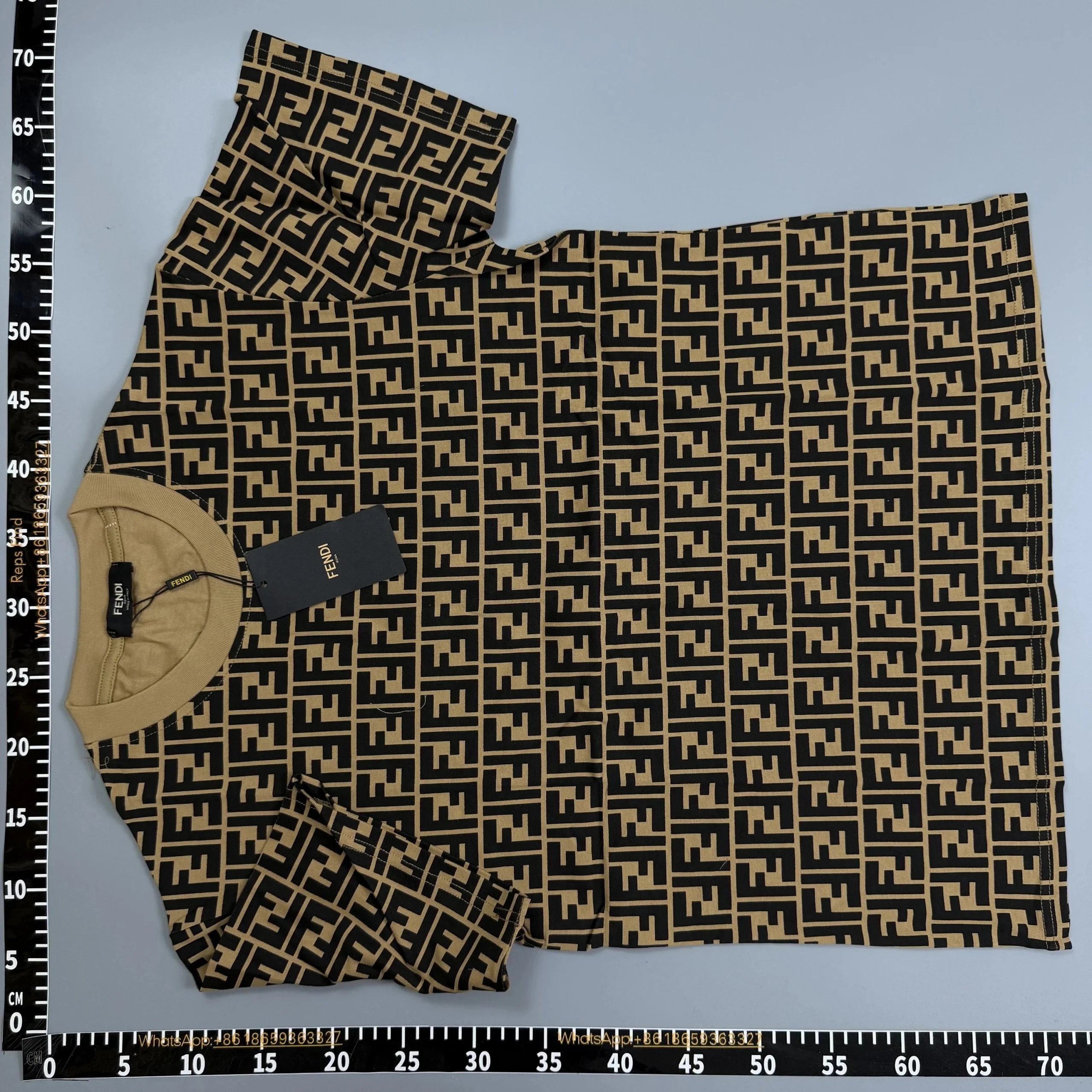 Burberry T-Shirts Short-Sleeve Logo Graphic — 20
