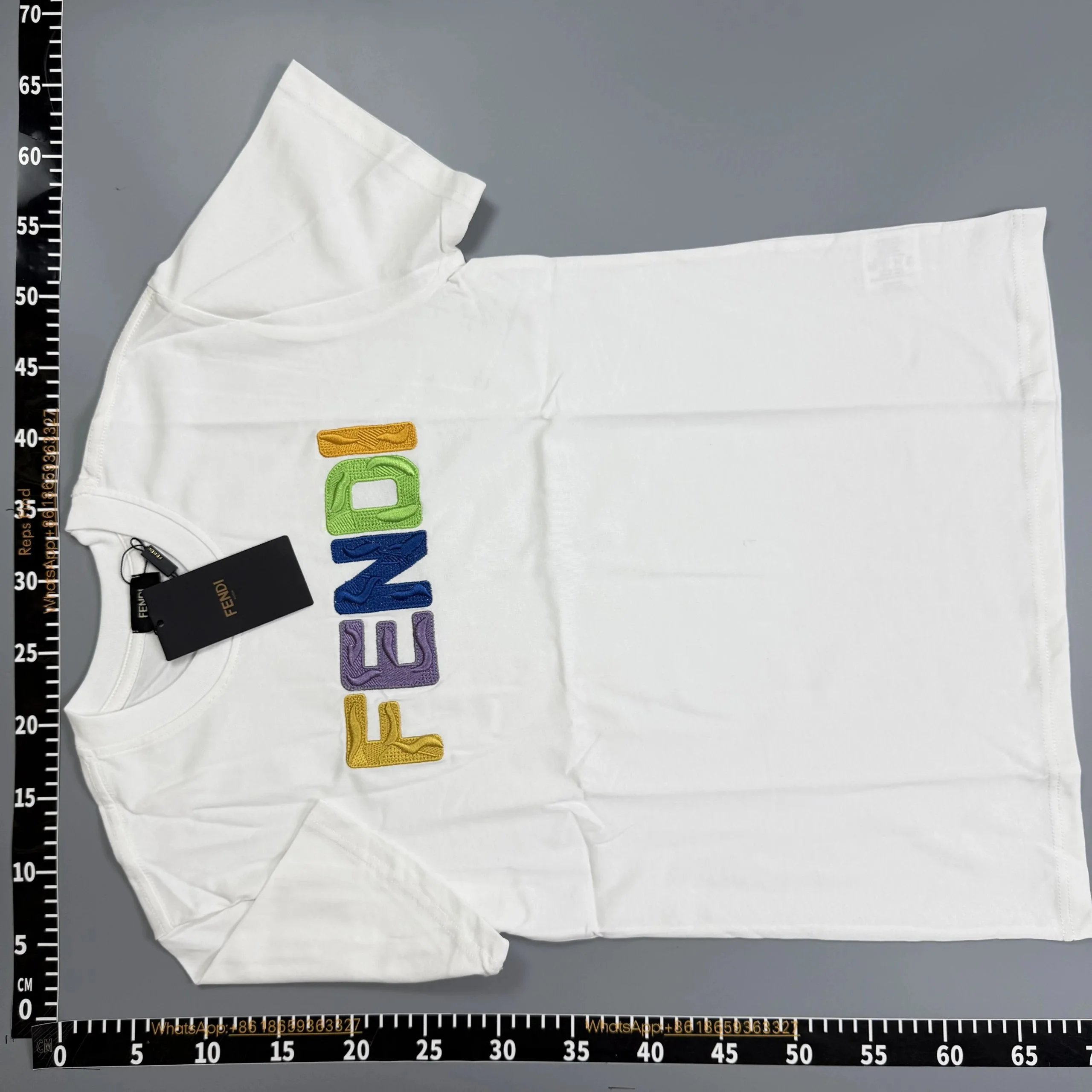 Burberry T-Shirts Short-Sleeve Logo Graphic — 34