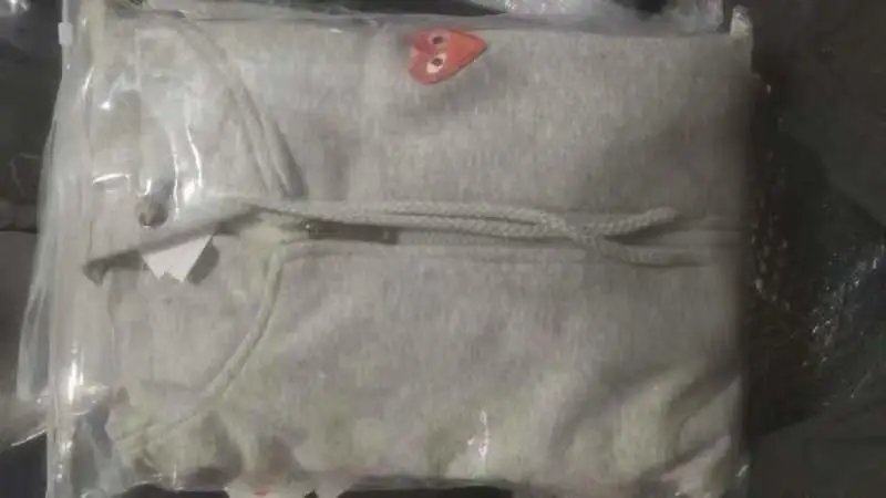 Front small red heart velvet cardigan gray