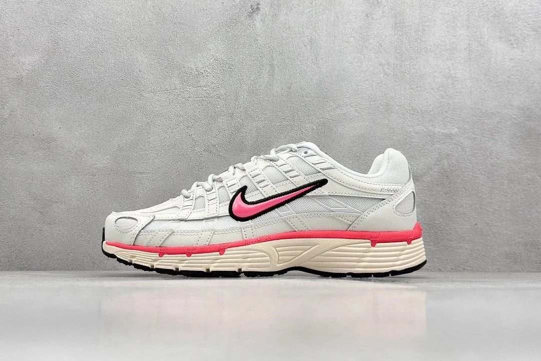 P60 Cream White Pink Hook