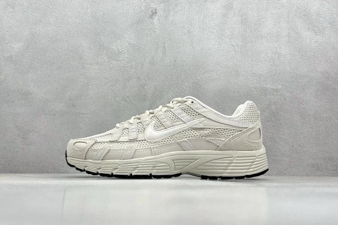 P60 Cream White White Hook