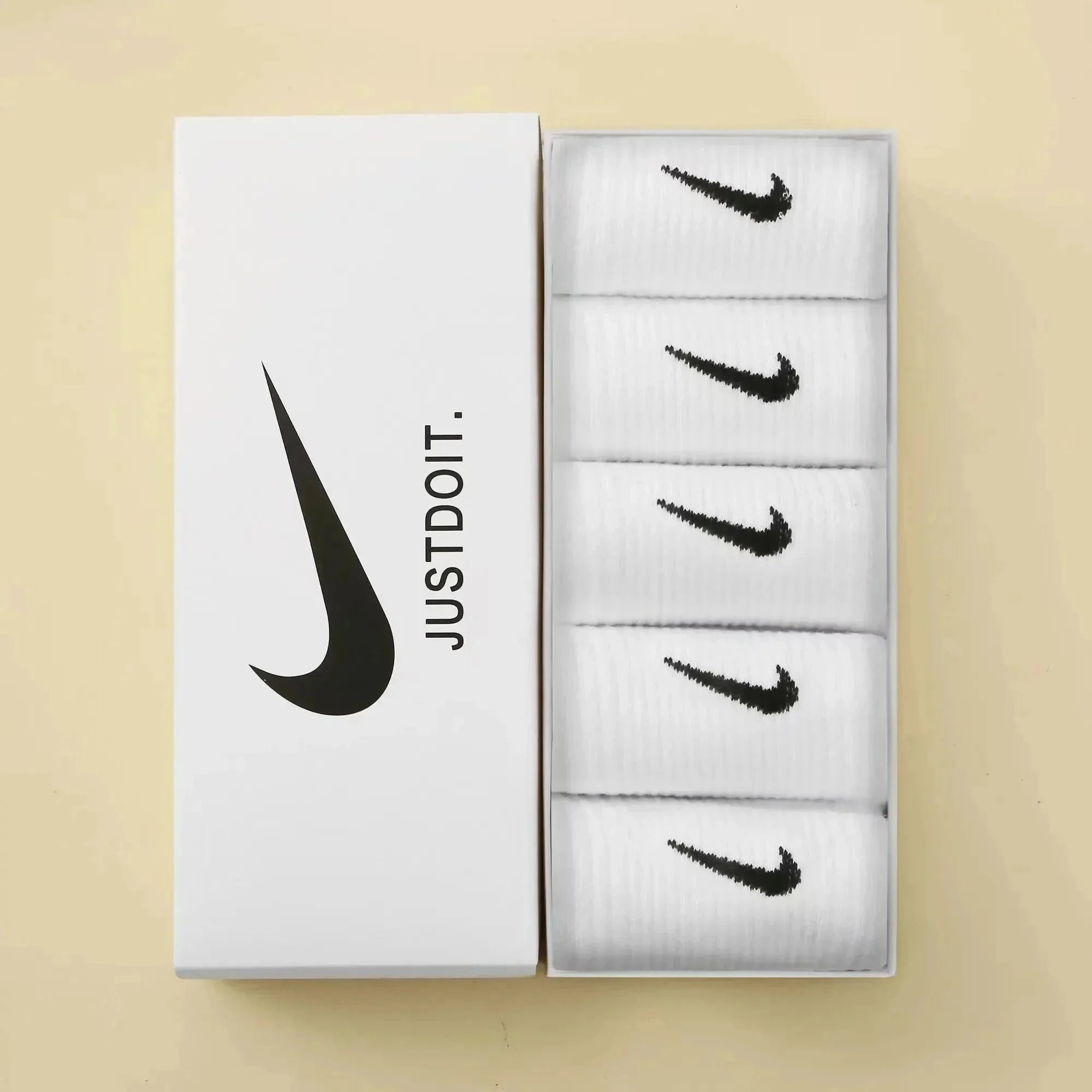 5-Pack (White + White + White + White + White)