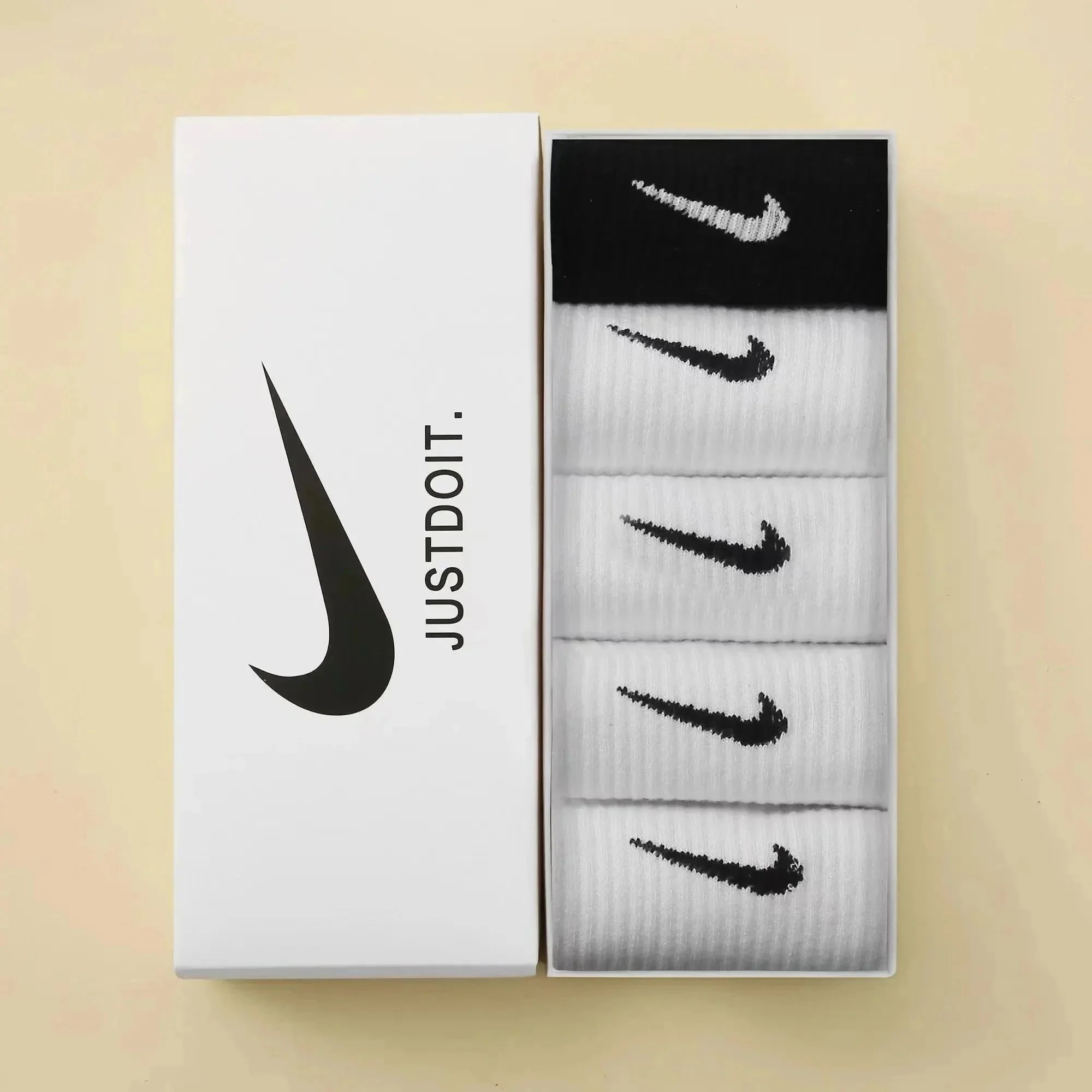 5-Pack (White + White + White + White + Black)