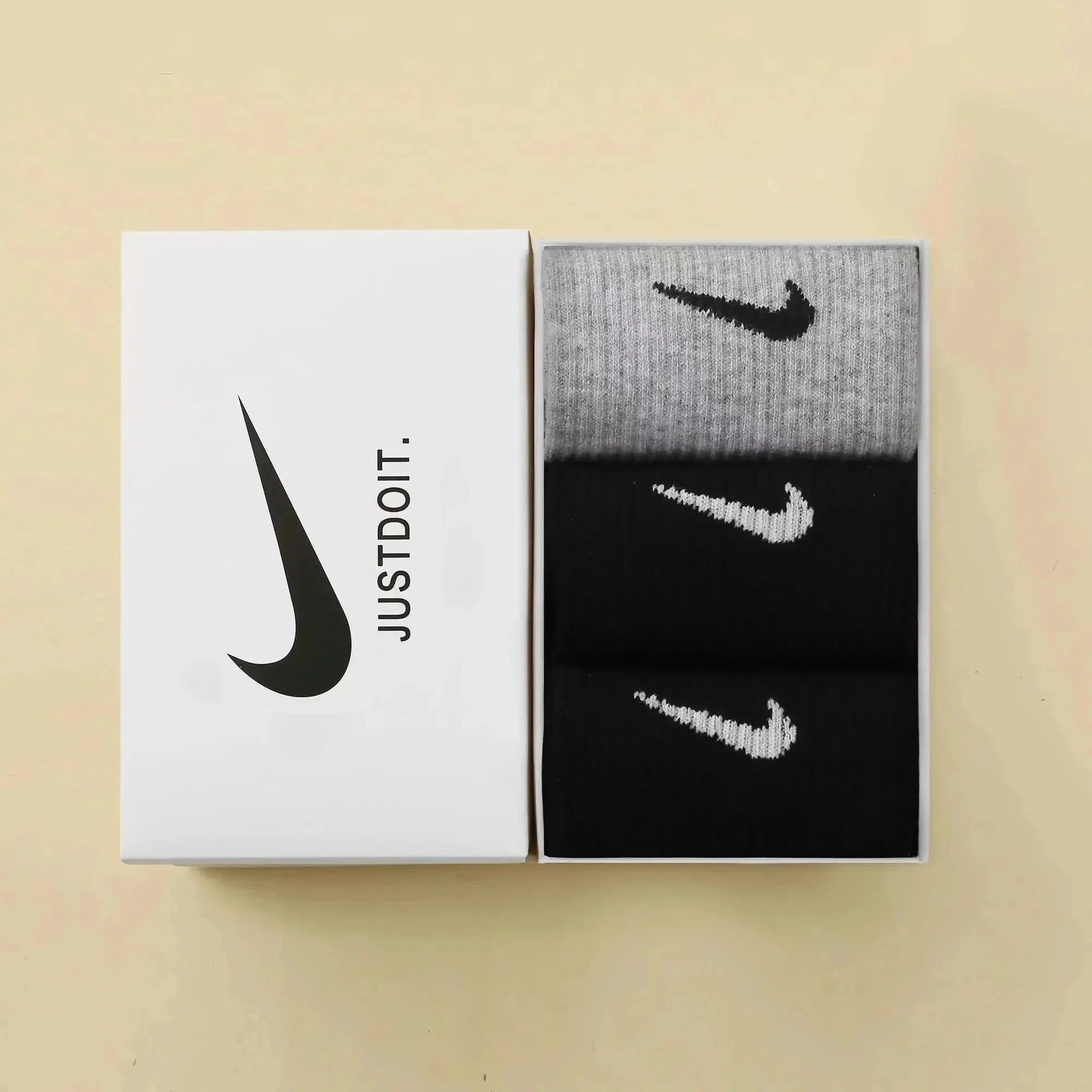 3-Pack (Black + Black + Gray)