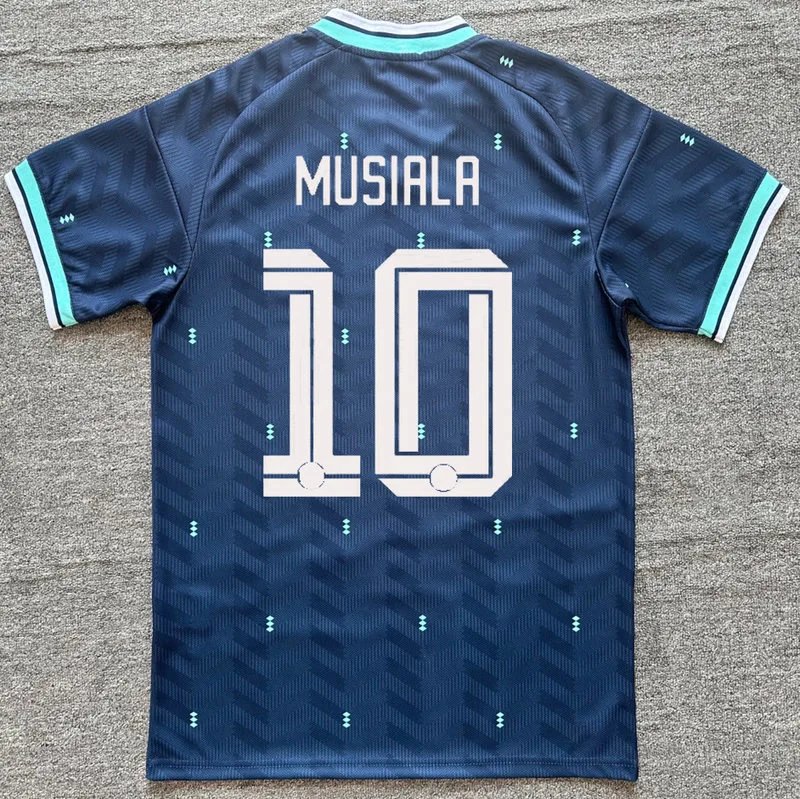 26-27 Germany Away #10