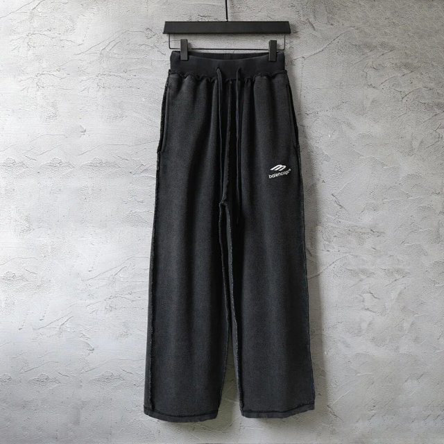 Balenciaga Pants: seller detail photo 6