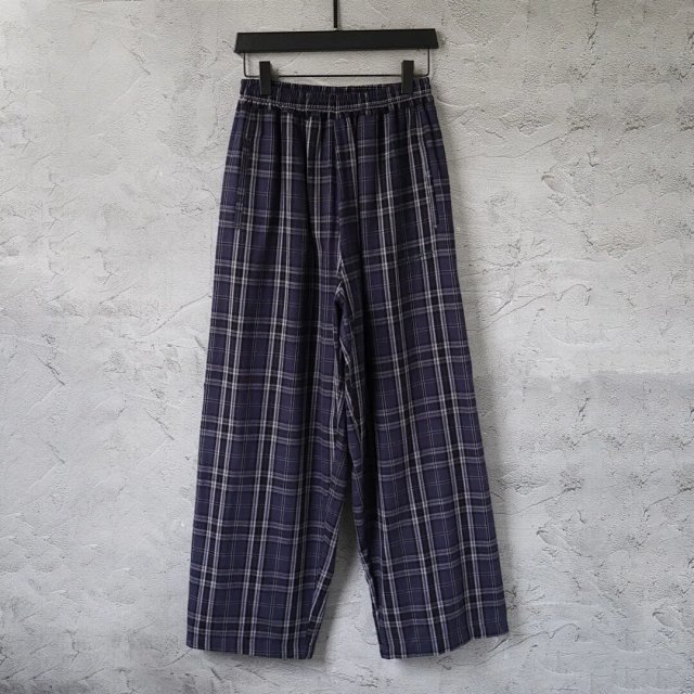 Balenciaga Pants: seller detail photo 2