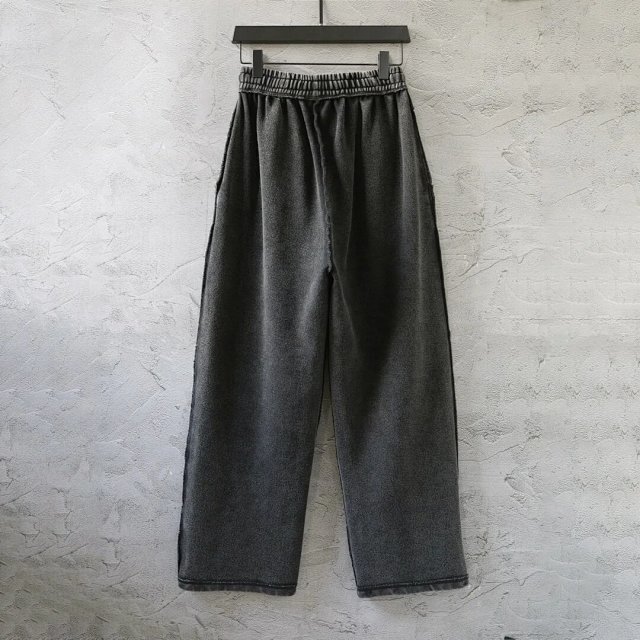 Balenciaga Pants: seller detail photo 9
