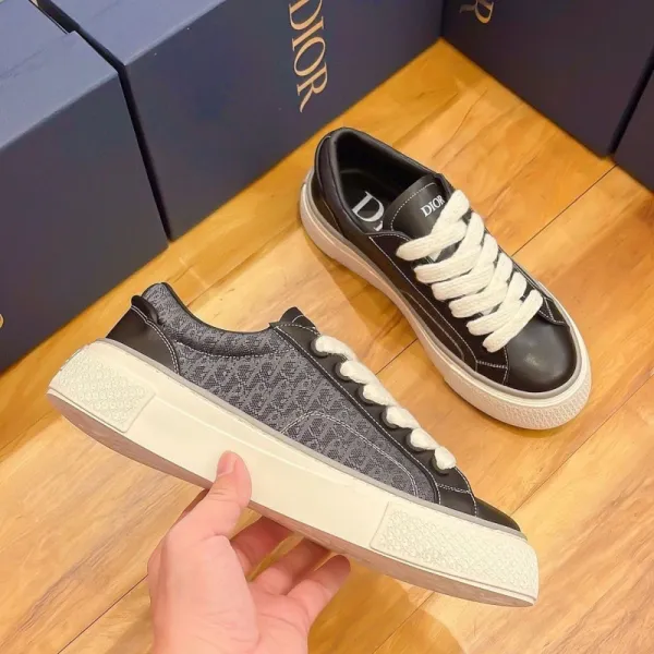 Dior B23 Oblique Sneakers Black and Gray Canvas Sneakers - 1