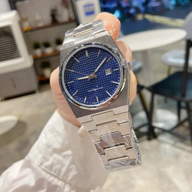 Premium strap with checkered dark blue + regular box and watch adjuster