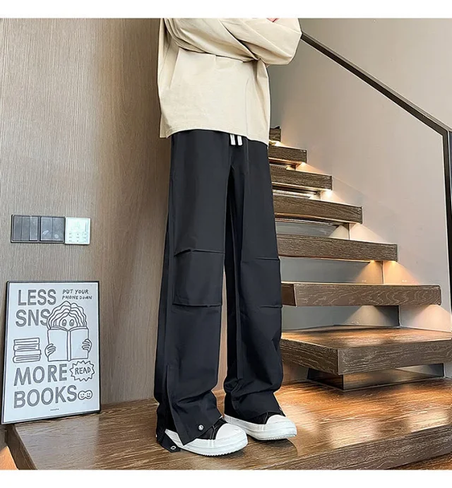 Men's Trendy Cargo Micro-flared Street Pants Detail