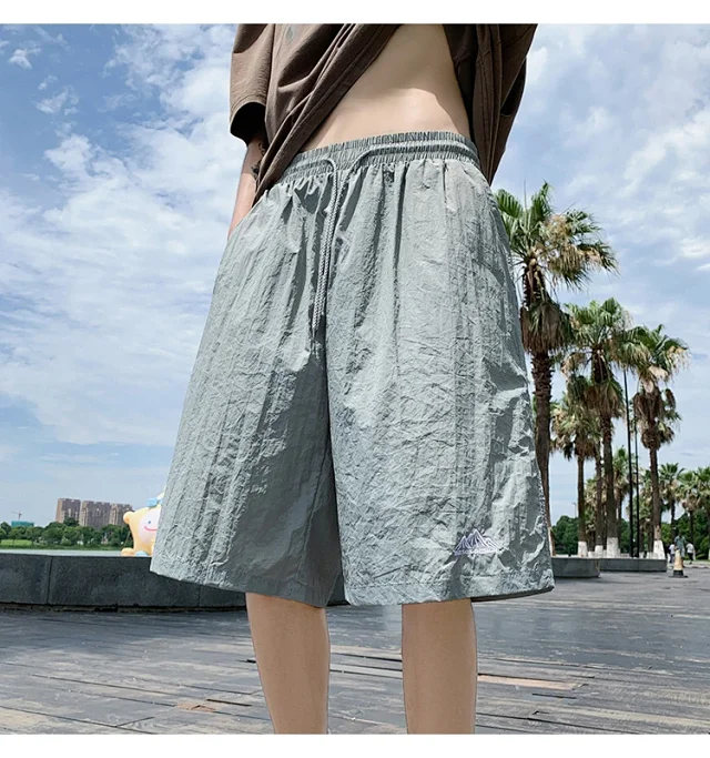 Men's Trendy Loose Ice Silk Shorts 2025 Detail