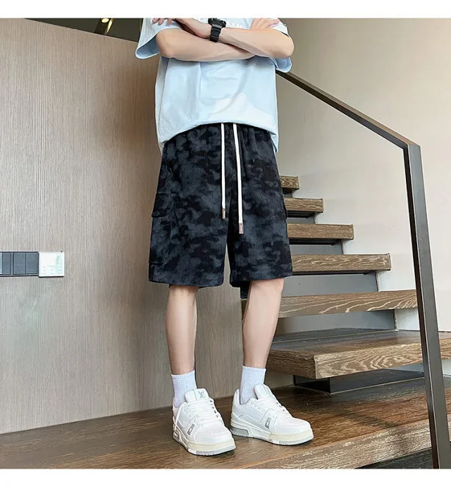 Men's Camo Tie-Dye Breathable Cargo Shorts Detail