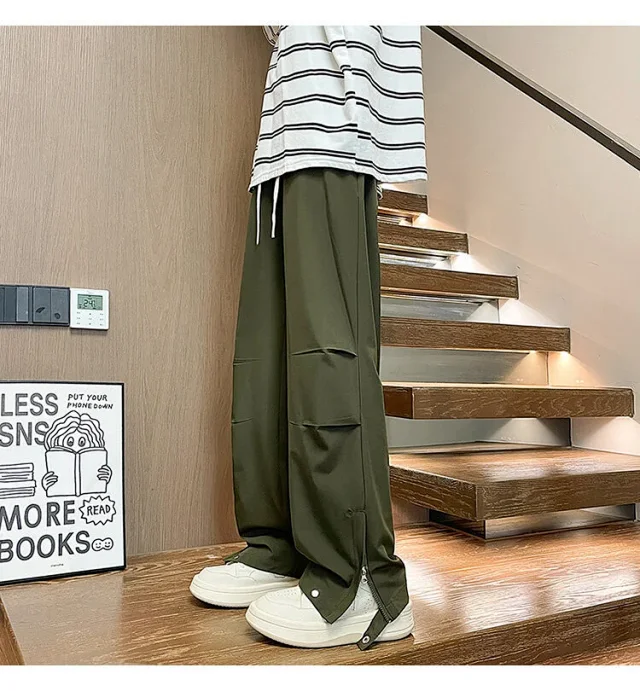 Men's Trendy Cargo Micro-flared Street Pants Detail