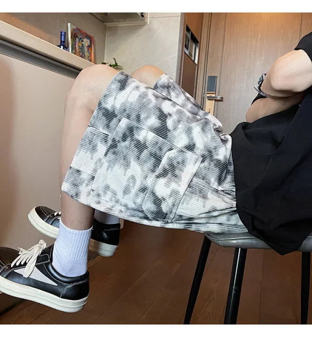 Men's Camo Tie-Dye Breathable Cargo Shorts Detail