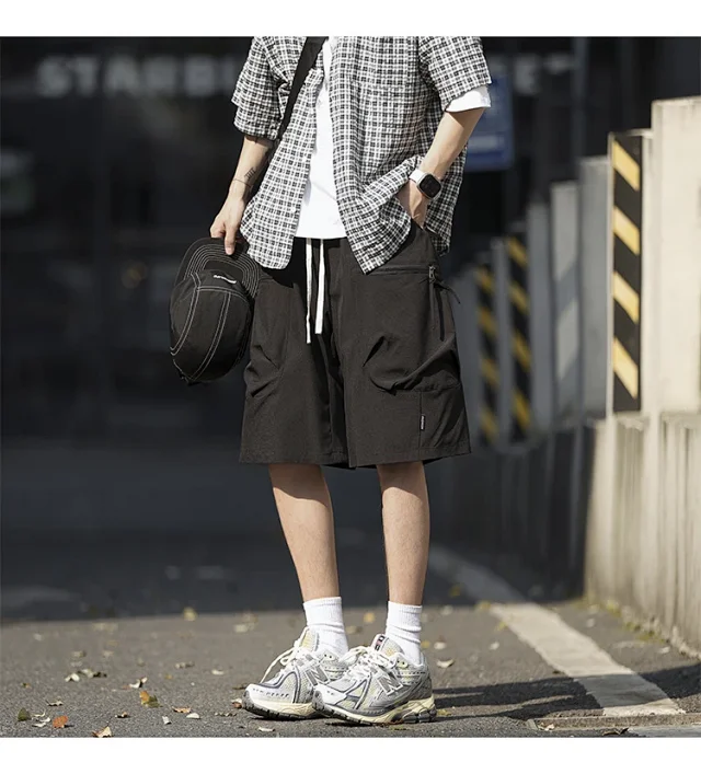 Men's Summer Ice Silk Sports Shorts Detail