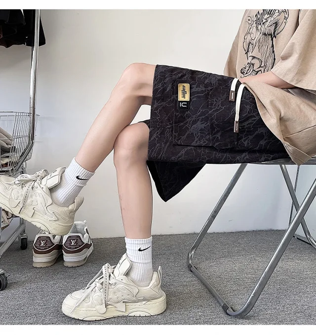 Men's Summer Loose Fit Beach Shorts Detail