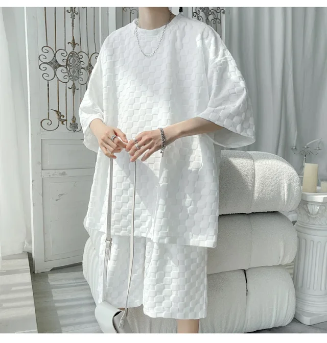 Men's Loose Checkered Jacquard T-shirt & Shorts Set Detail