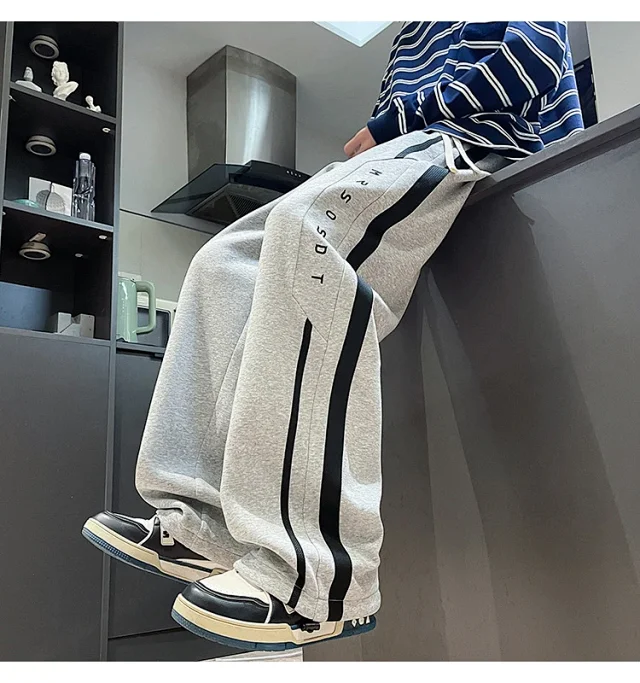2025 Men's Sweatpants Oversize Loose Straight Trousers Detail