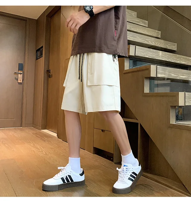 Men's Summer College - style Star Shorts Detail