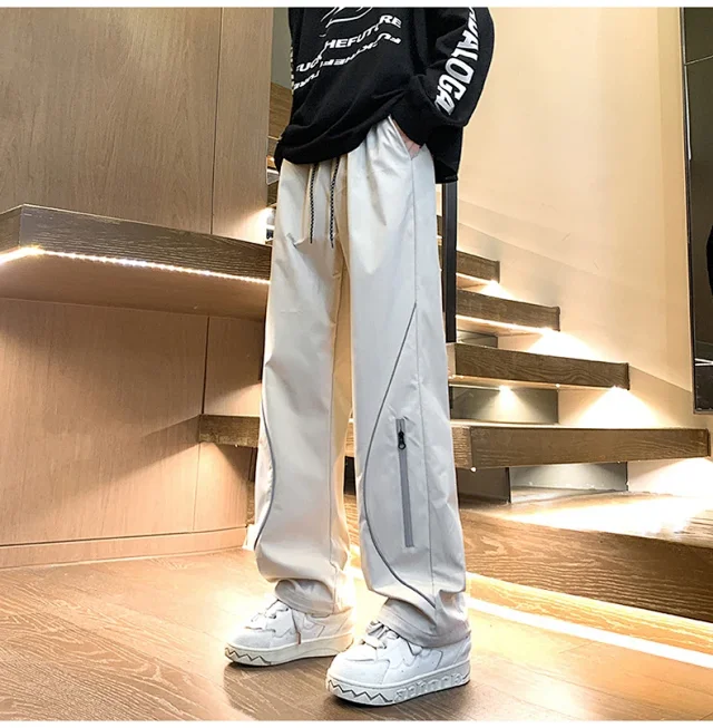 Japanese Oversize Men's Hiking Cargo Pants Detail