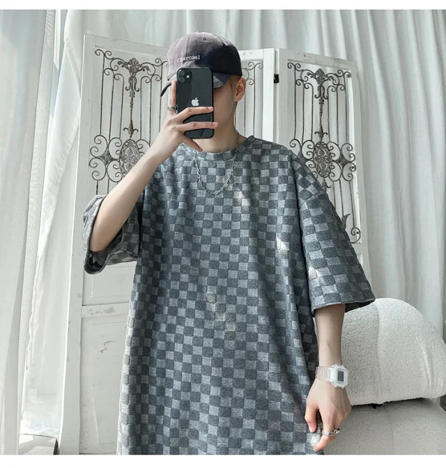 Men's Loose Checkered Jacquard T-shirt & Shorts Set Detail