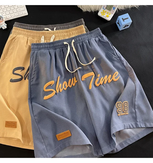 Men's Summer Foam-Printed Leather Tag Shorts Detail