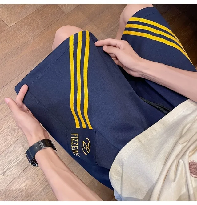 Men's Summer Loose Straight Shorts Detail