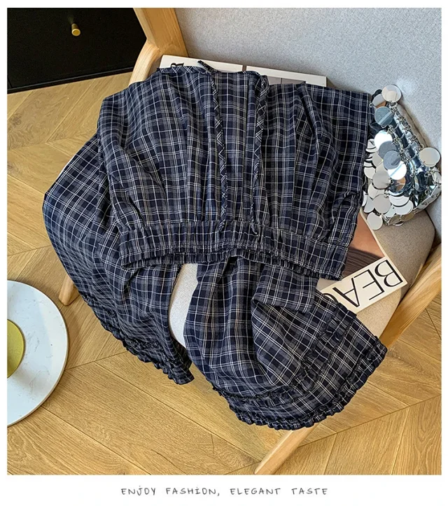 Vintage Waist Tie Plaid Wide-Leg Pants Detail