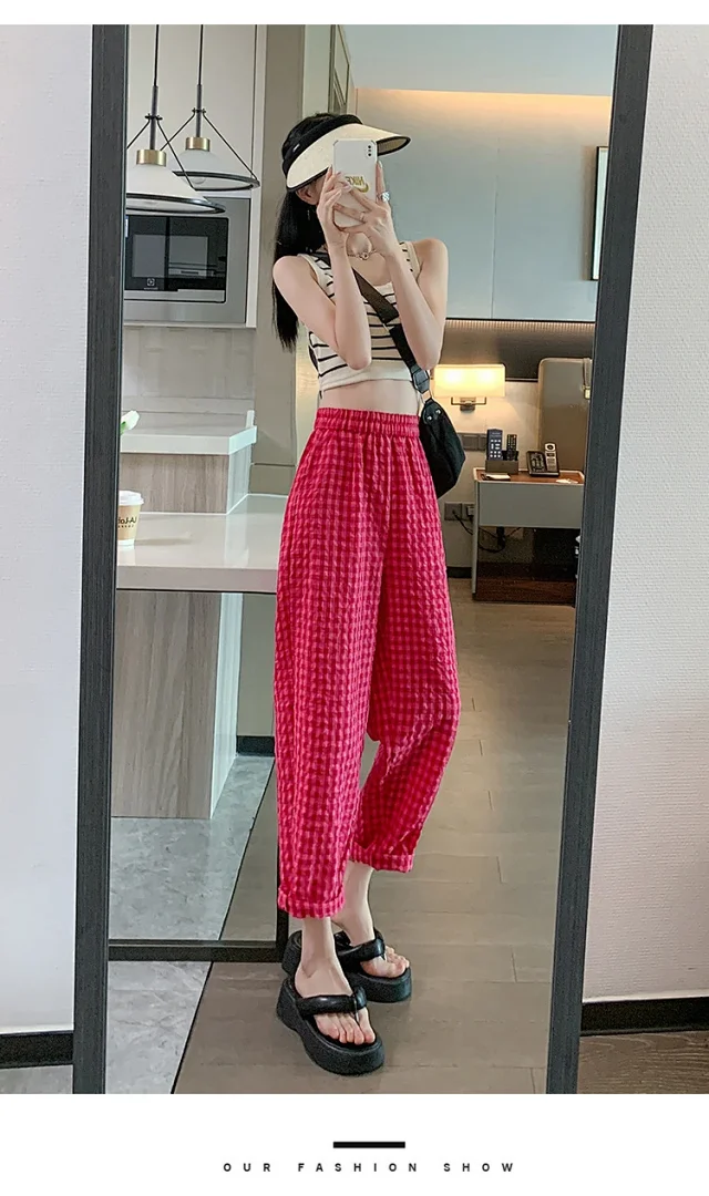 Cotton-Linen Plaid Pants Detail