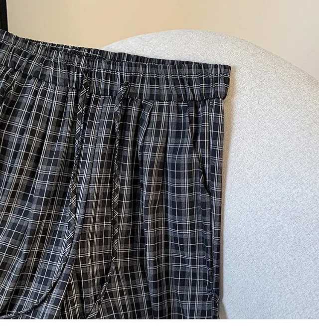 Vintage Waist Tie Plaid Wide-Leg Pants Detail