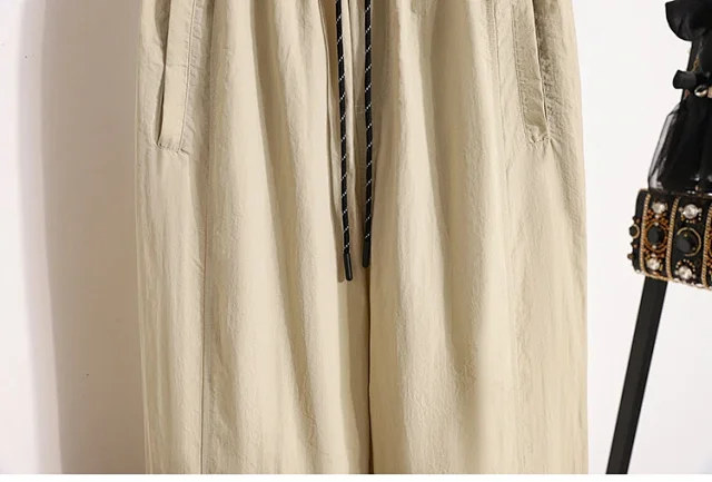 Women's 2025 Summer New High-waist Slimming Cargo Pants Detail