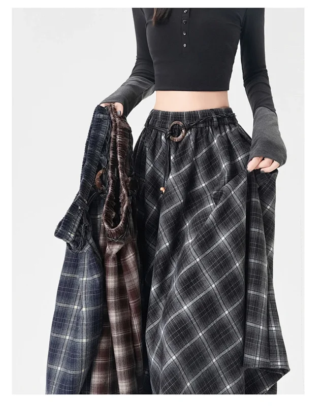 Vintage American Plaid Skirt Detail