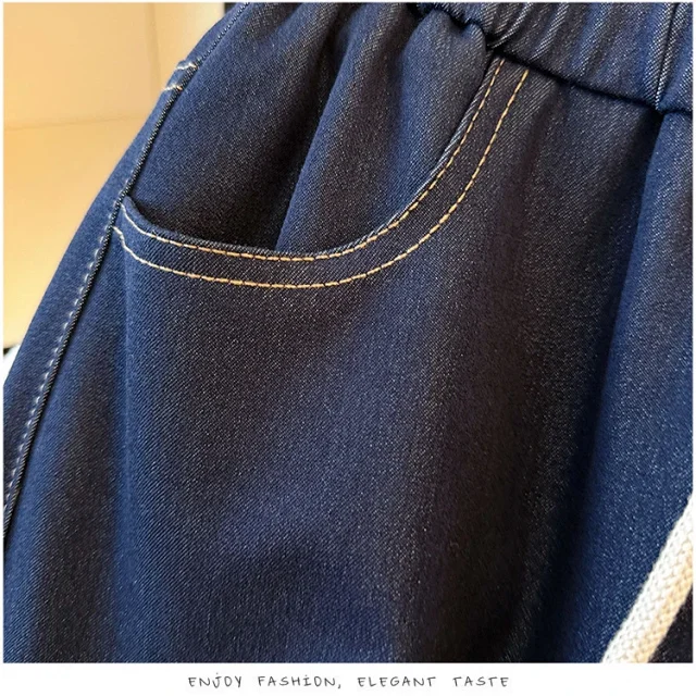 2025 Early Autumn Tencel Soft Denim Wide-Leg Pants for Women Detail