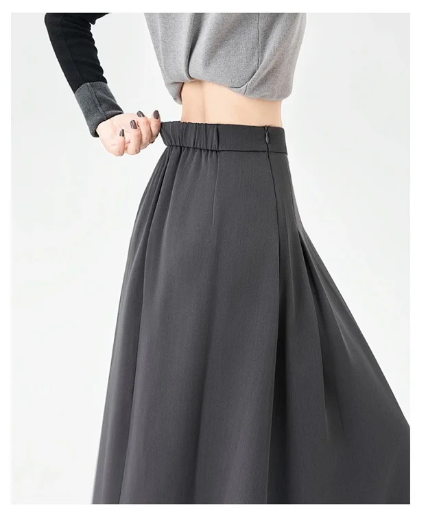 Women's Mid-Length Gray Suit Pleated Skirt Detail