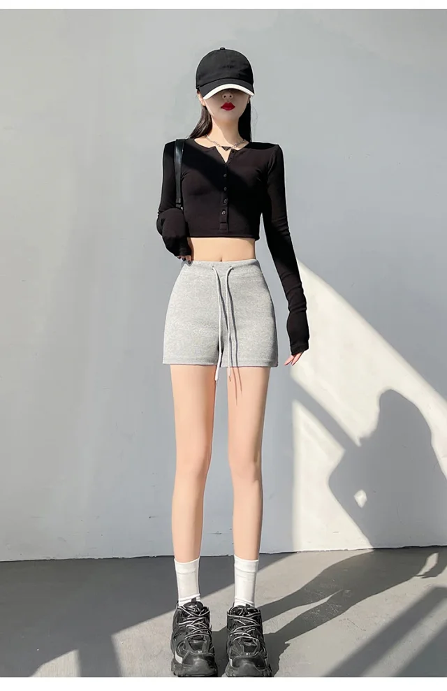 High - Elastic Cycling Shorts Detail
