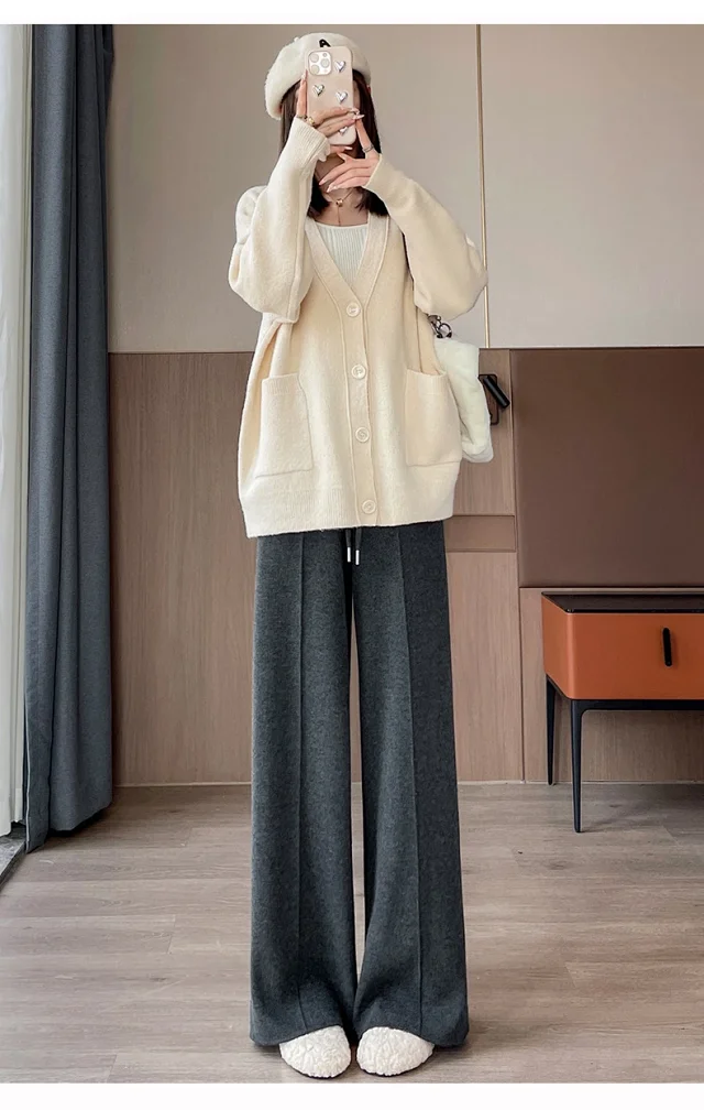 Women's Knitted Cashmere Pants 2025 AW Detail