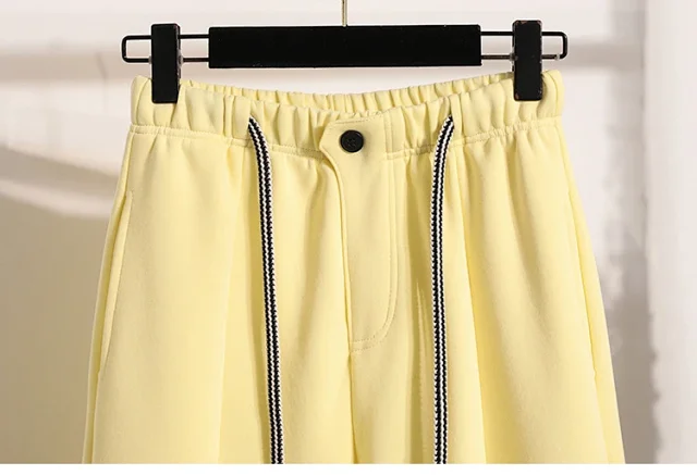 European-style Scimitar Pants Spring 2025 New Detail