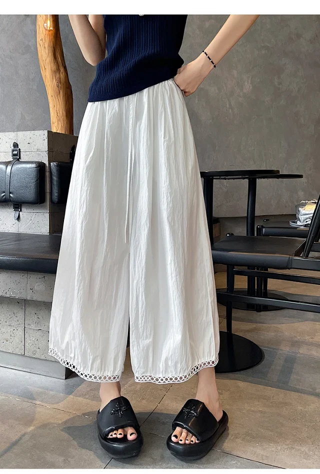 2025 Summer Ice Silk Lace Cropped Pants for Petite Women Detail