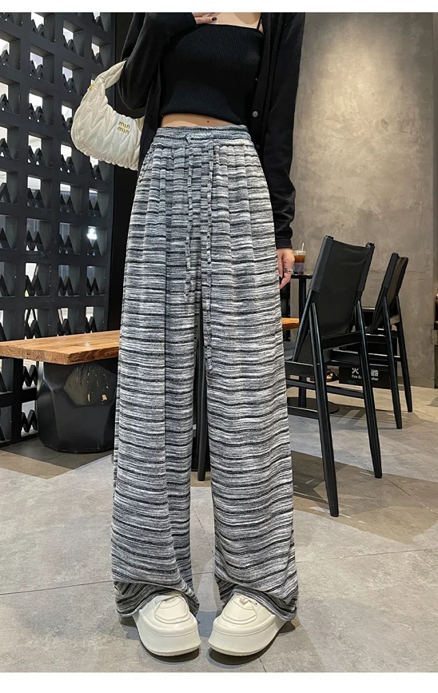 Women's Tie - Dye Wide - Leg Pants Detail