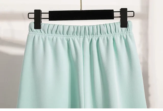 European-style Scimitar Pants Spring 2025 New Detail