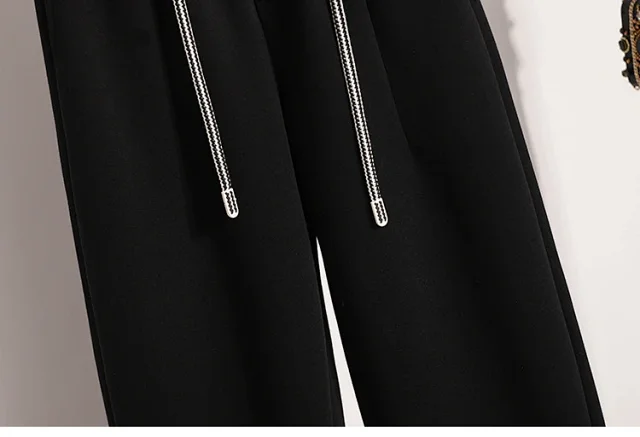 European-style Scimitar Pants Spring 2025 New Detail