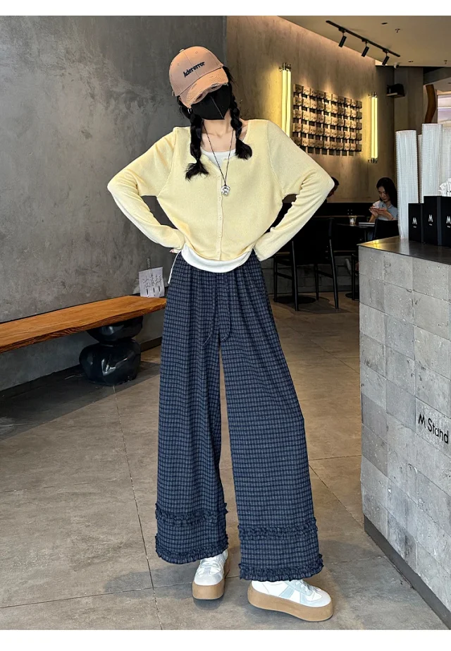 2025 Autumn Women's Ruffled Plaid Wide - leg Pants Detail